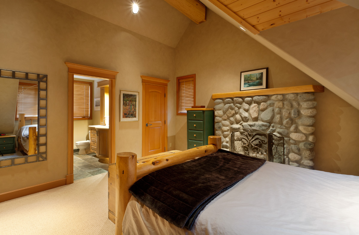 Whistler Luxury Chalet - Bedroom